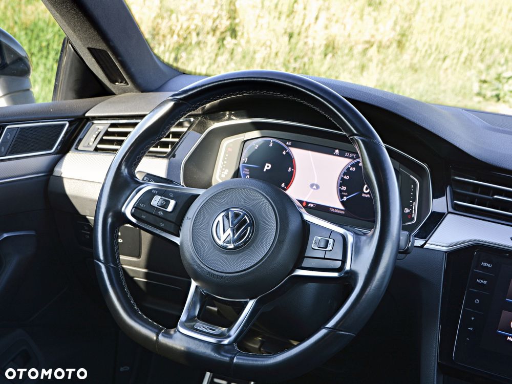 Volkswagen Arteon 2.0 TDI SCR R-Line DSG - 15