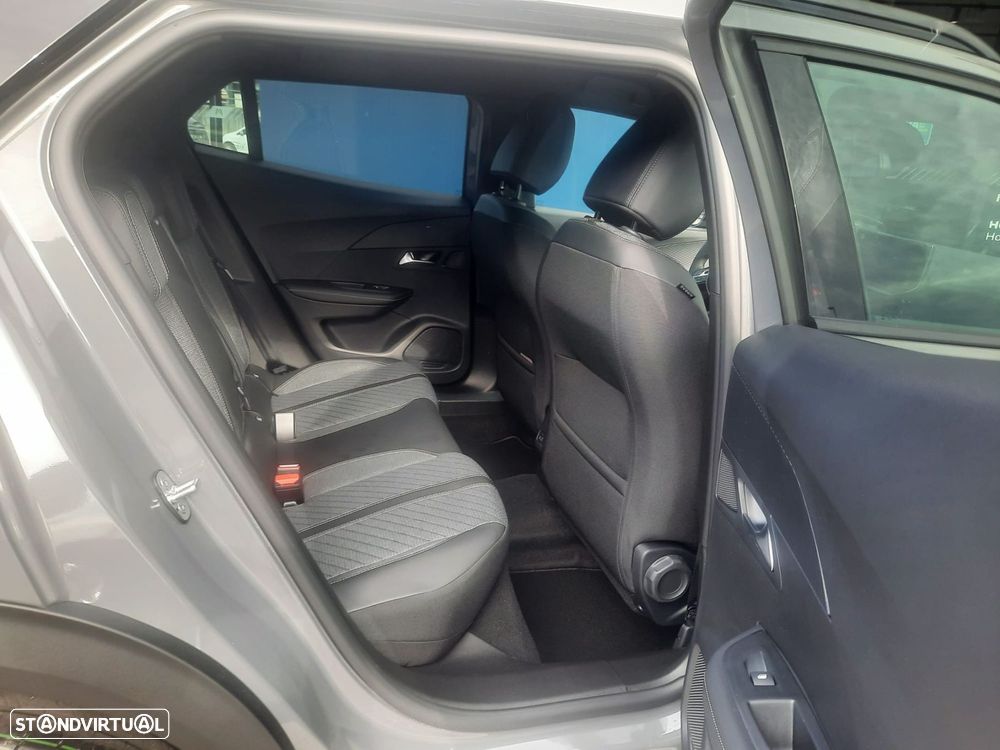 Peugeot 2008 1.2 PureTech Allure Pack - 8
