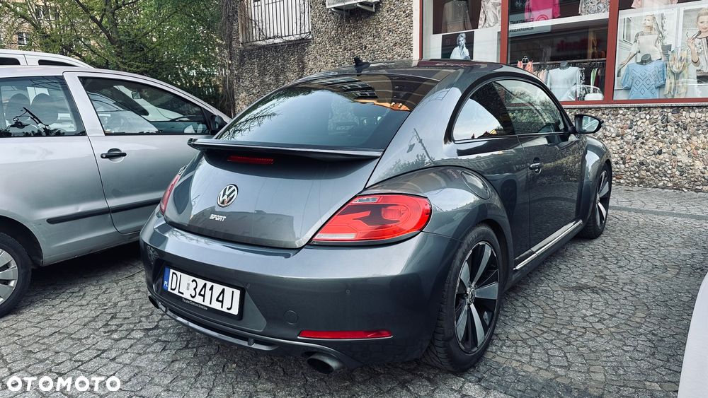 Volkswagen Beetle 2.0 TSI DSG Exclusive Sport - 4