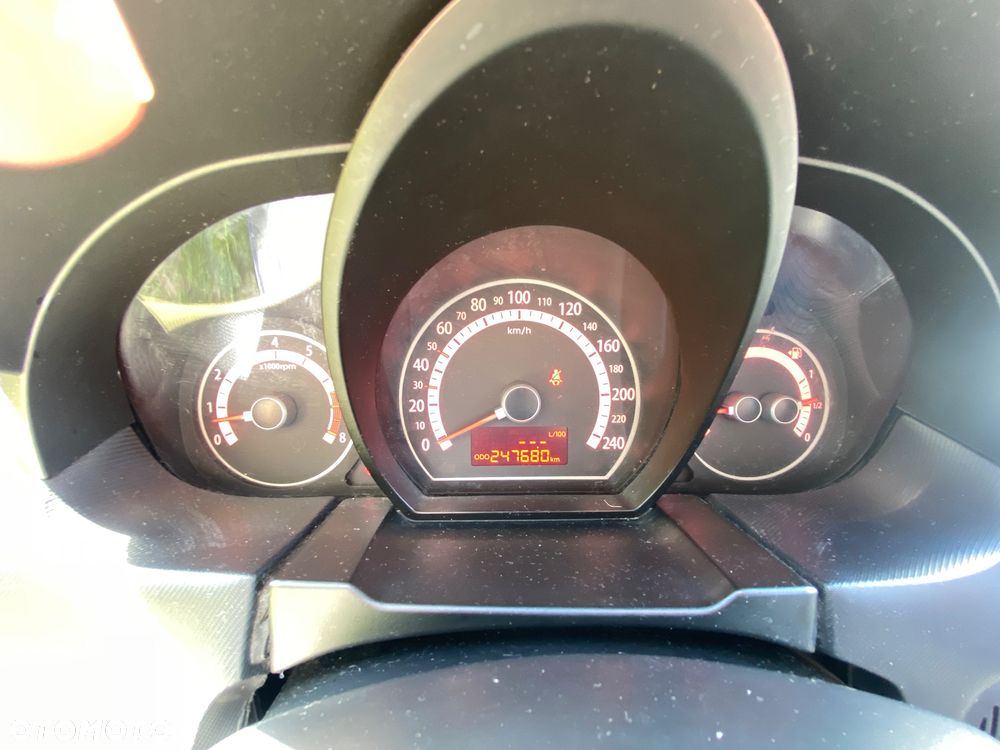 Kia Ceed 1.6 M - 10