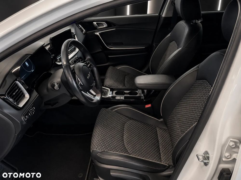 Kia Ceed 1.5 T-GDI MHEV Business Line DCT - 7