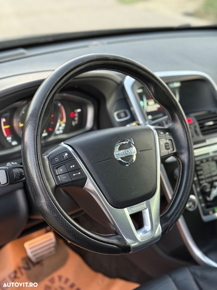 Volvo XC 60 D4 Geartronic Ocean Race - 18