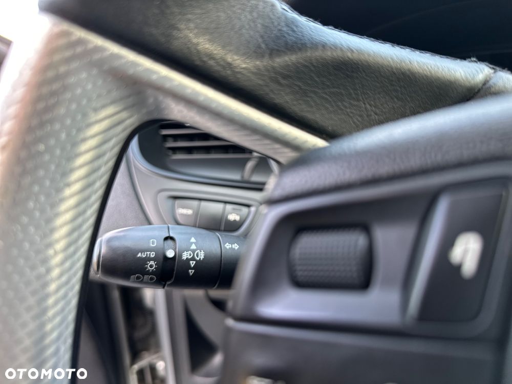 Citroën C5 Tourer HDi 165 FAP Exclusive - 20
