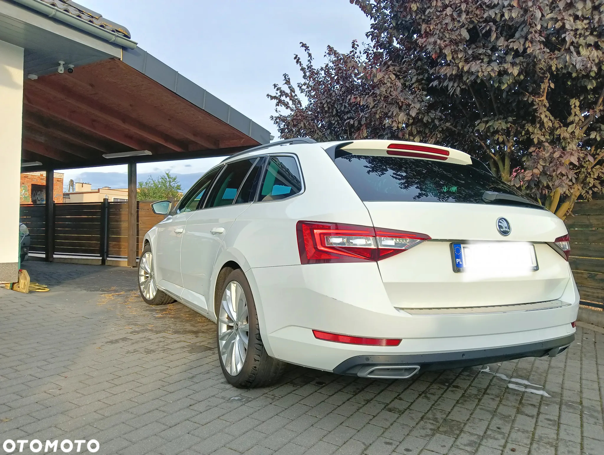Skoda Superb Combi 1.6 TDI DSG Active - 9
