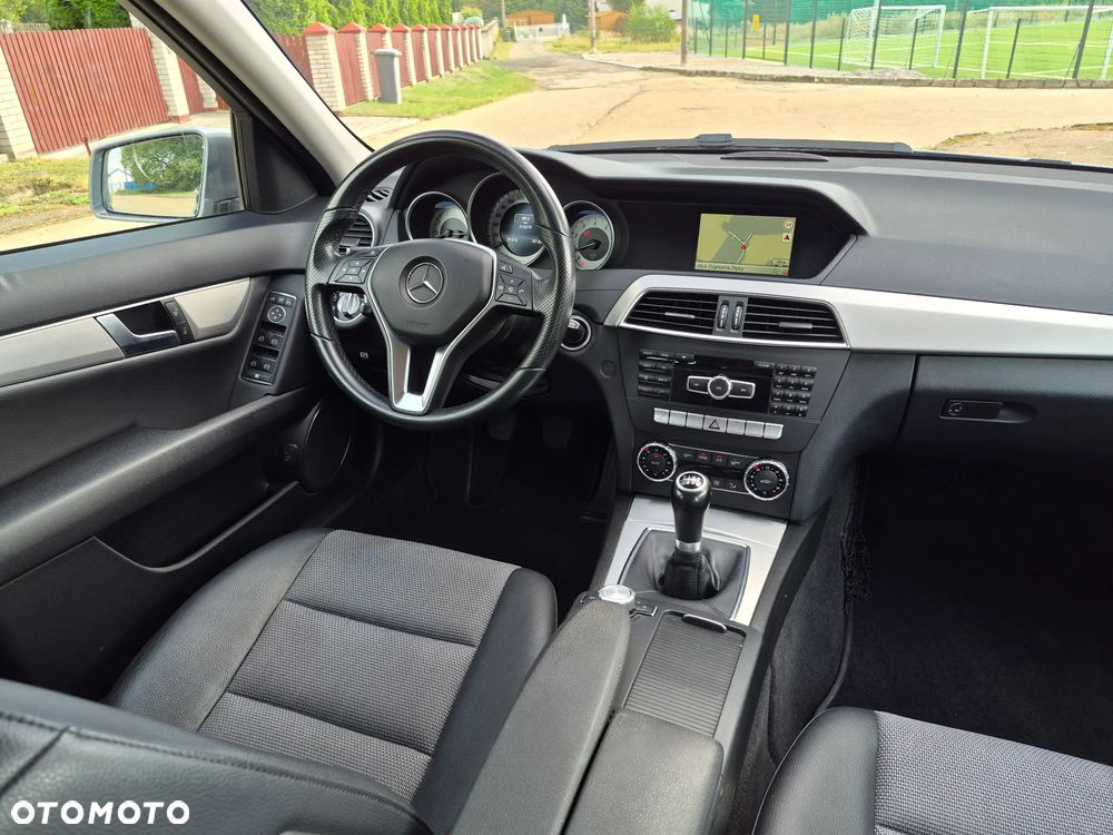 Mercedes-Benz Klasa C 180 (BlueEFFICIENCY) Elegance - 9