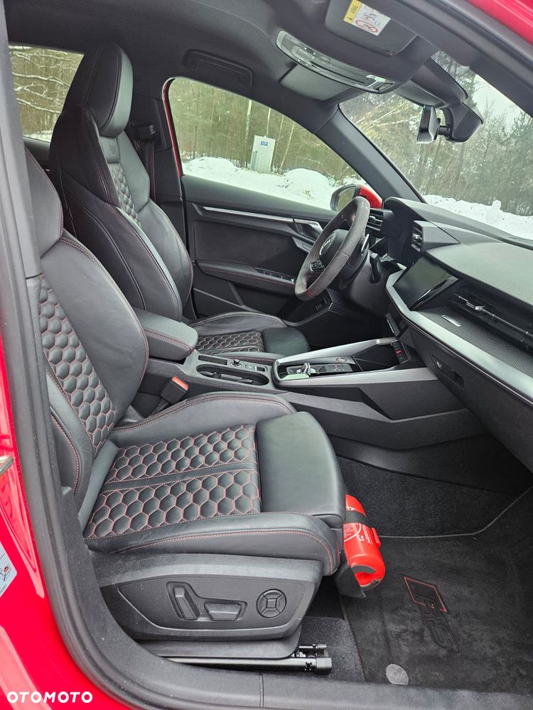 Audi RS3 Limousine - 4