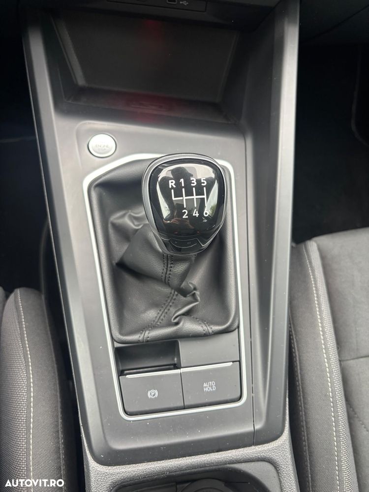 VOLKSWAGEN Golf 2020 — imagine 15