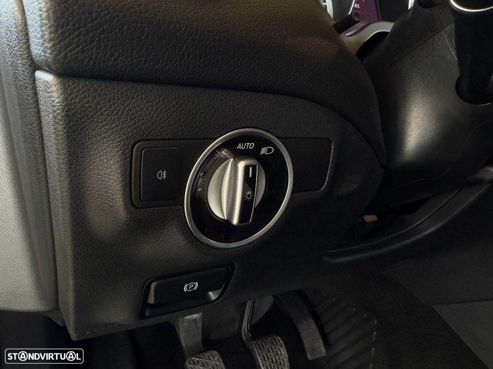 Mercedes-Benz CLA 200 - 19