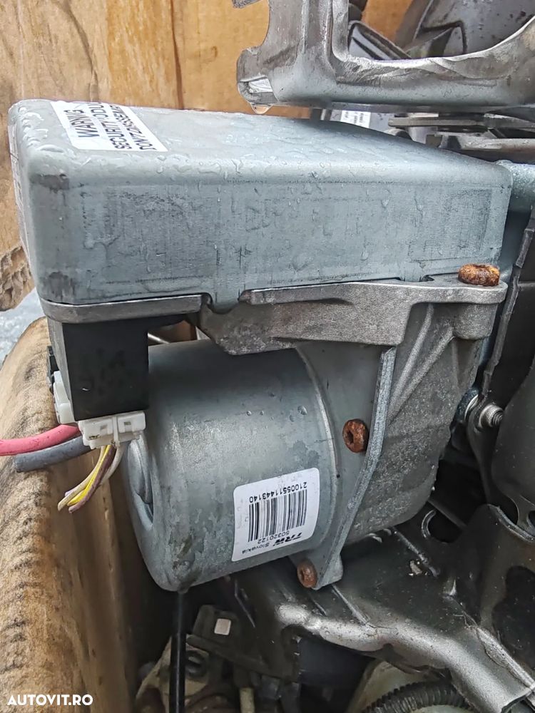 Coloana Directie Renault Clio III 2008-2012 cu motoras Cod 8200937939 - 2