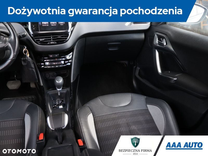 Peugeot 2008 - 9