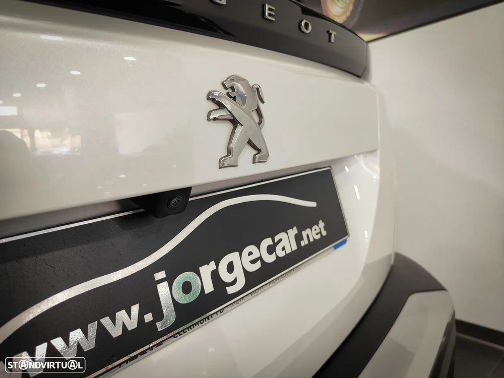 Peugeot 2008 1.2 PureTech Allure - 20