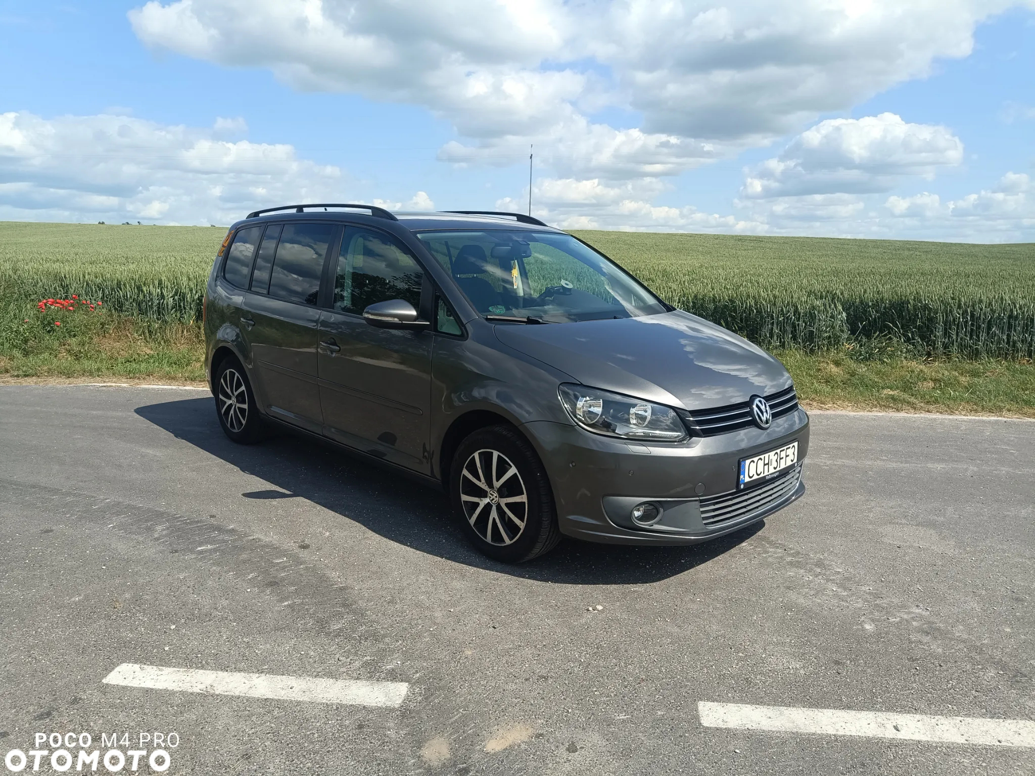 Volkswagen Touran 1.6 TDI DPF BlueMot Comfortline - 2