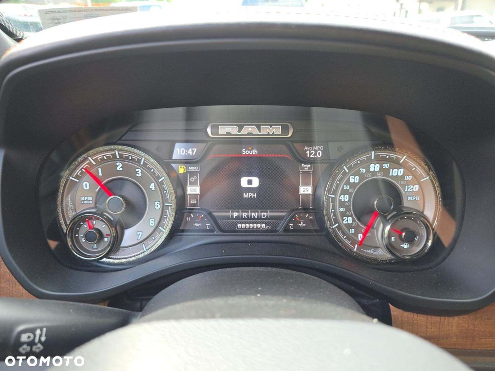 RAM 1500 5.7 eTorque Crew Cab Shortbed Longhorn Chrome - 6
