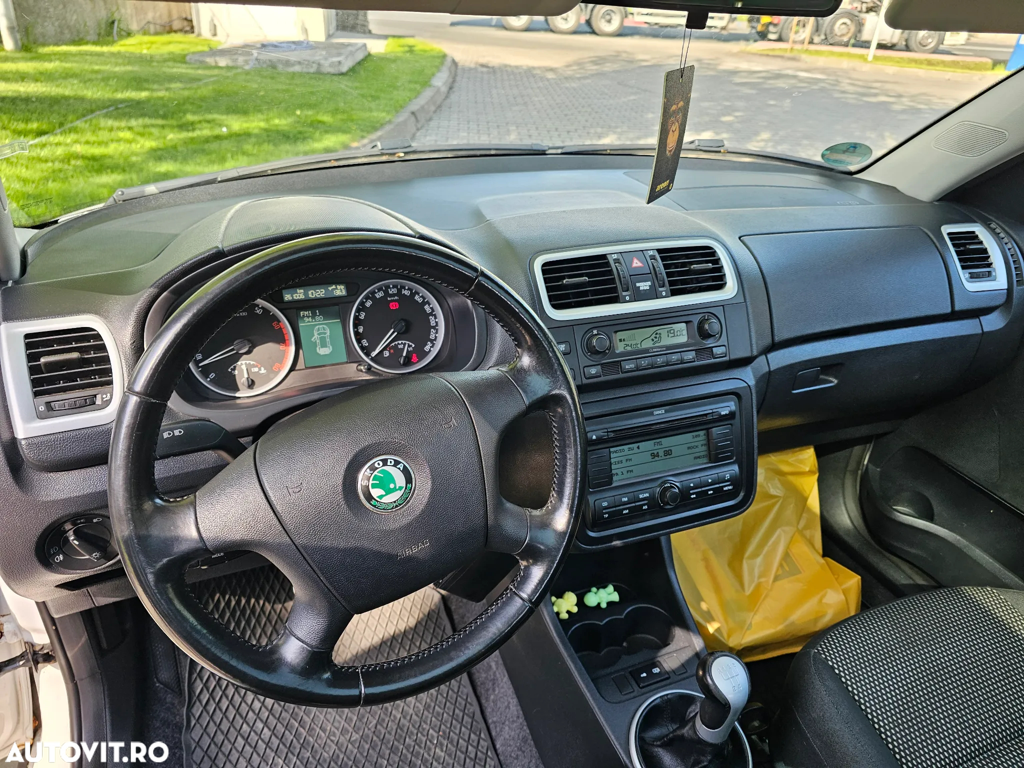 Skoda Roomster 1.6 Scout - 7