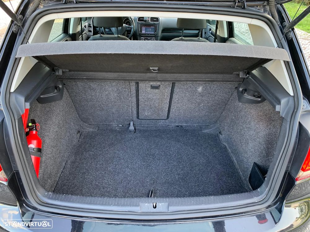 VW Golf 1.6 TDi Trendline BlueMotion - 10