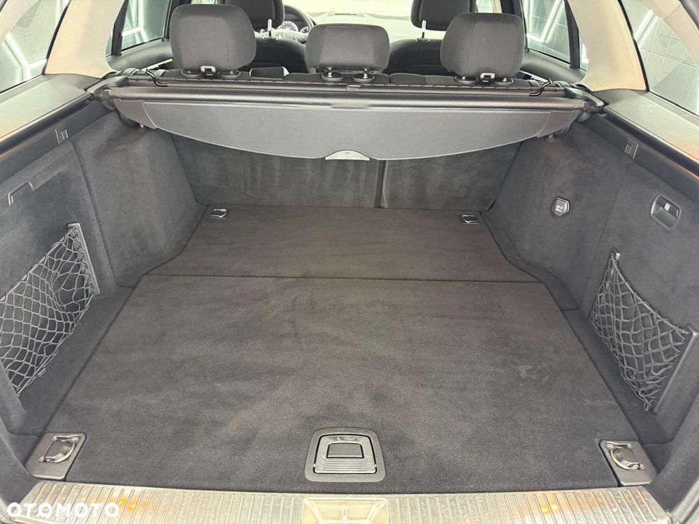 Mercedes-Benz Klasa C 220 CDI DPF (BlueEFFICIENCY) Elegance - 27