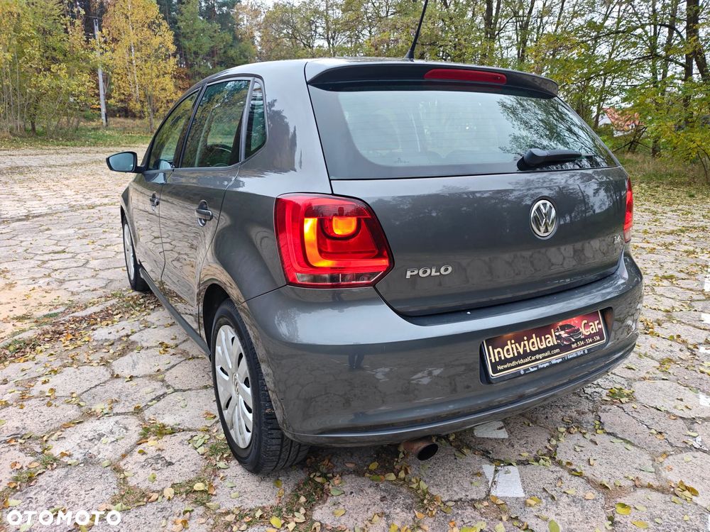 Volkswagen Polo 1.4 FSI Highline - 12