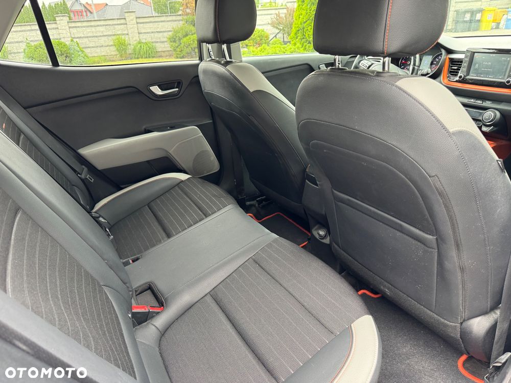 Kia Stonic 1.6 CRDi Spirit - 11