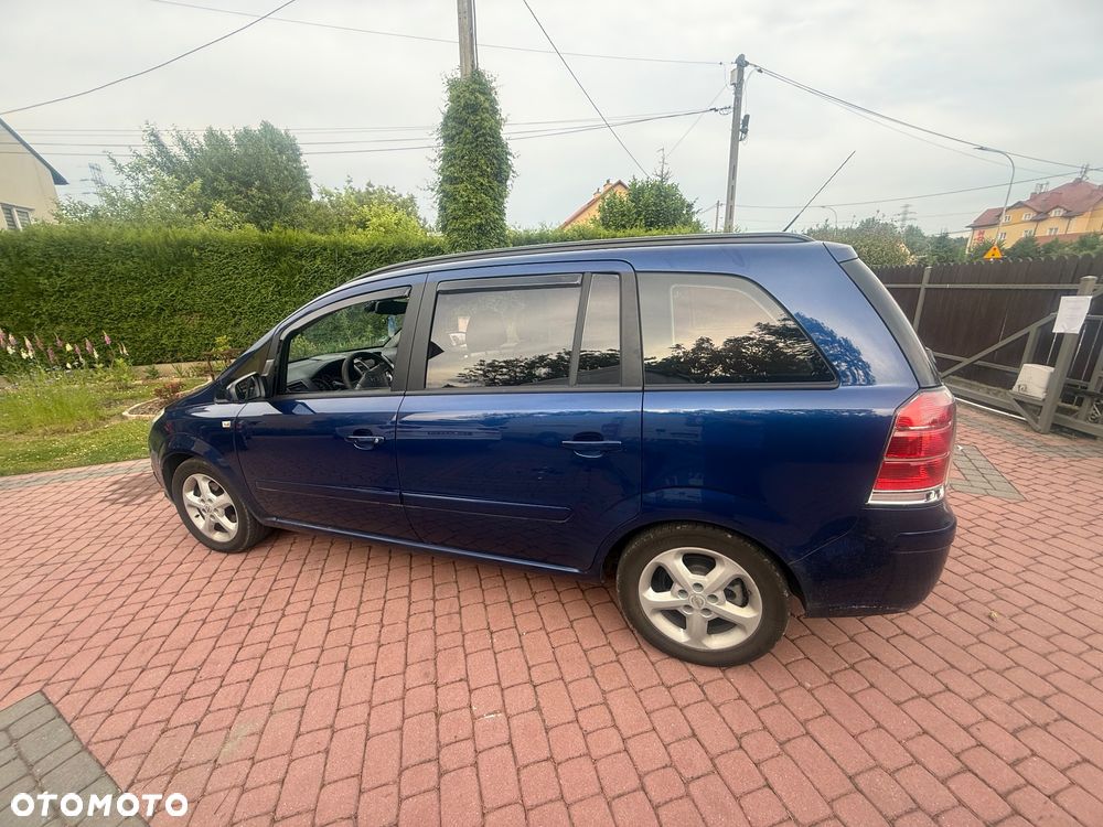 Opel Zafira 1.6 - 4
