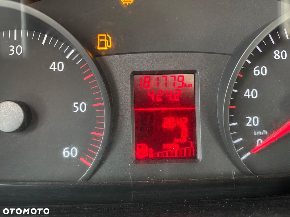 Volkswagen CRAFTER - 9