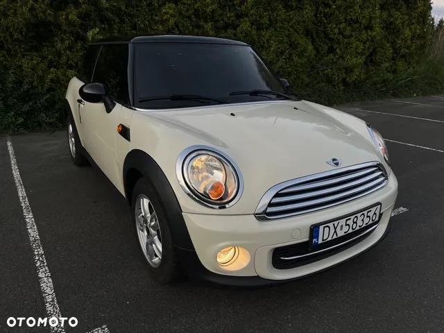 MINI Cooper Standard - 12