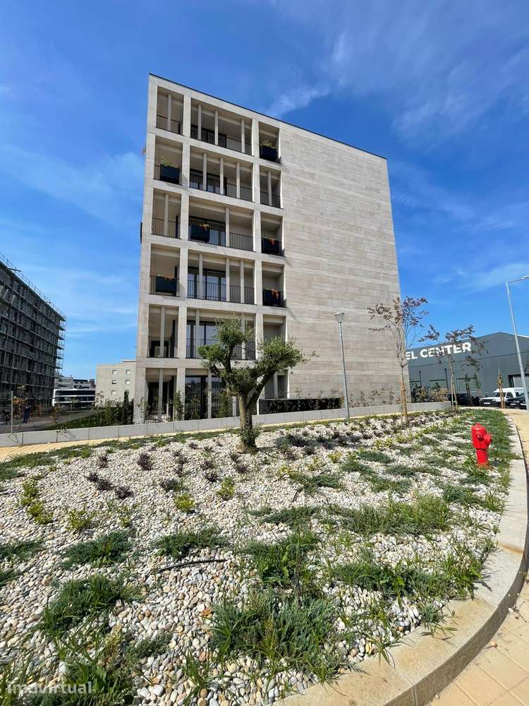 Apartamento T3 com Garagem Fechada - Grande imagem: 4/33