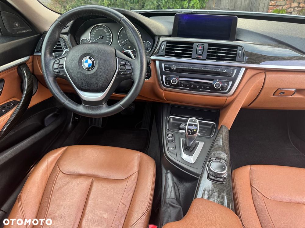 BMW 3GT 328i xDrive - 16