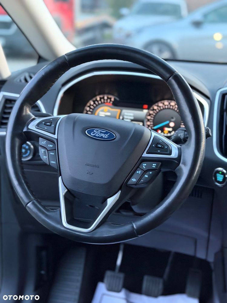 Ford S-Max 2.0 TDCi Titanium - 32