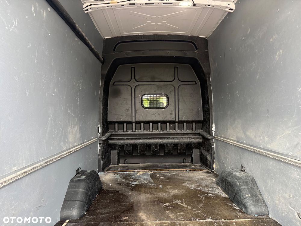 Ford Transit - 18