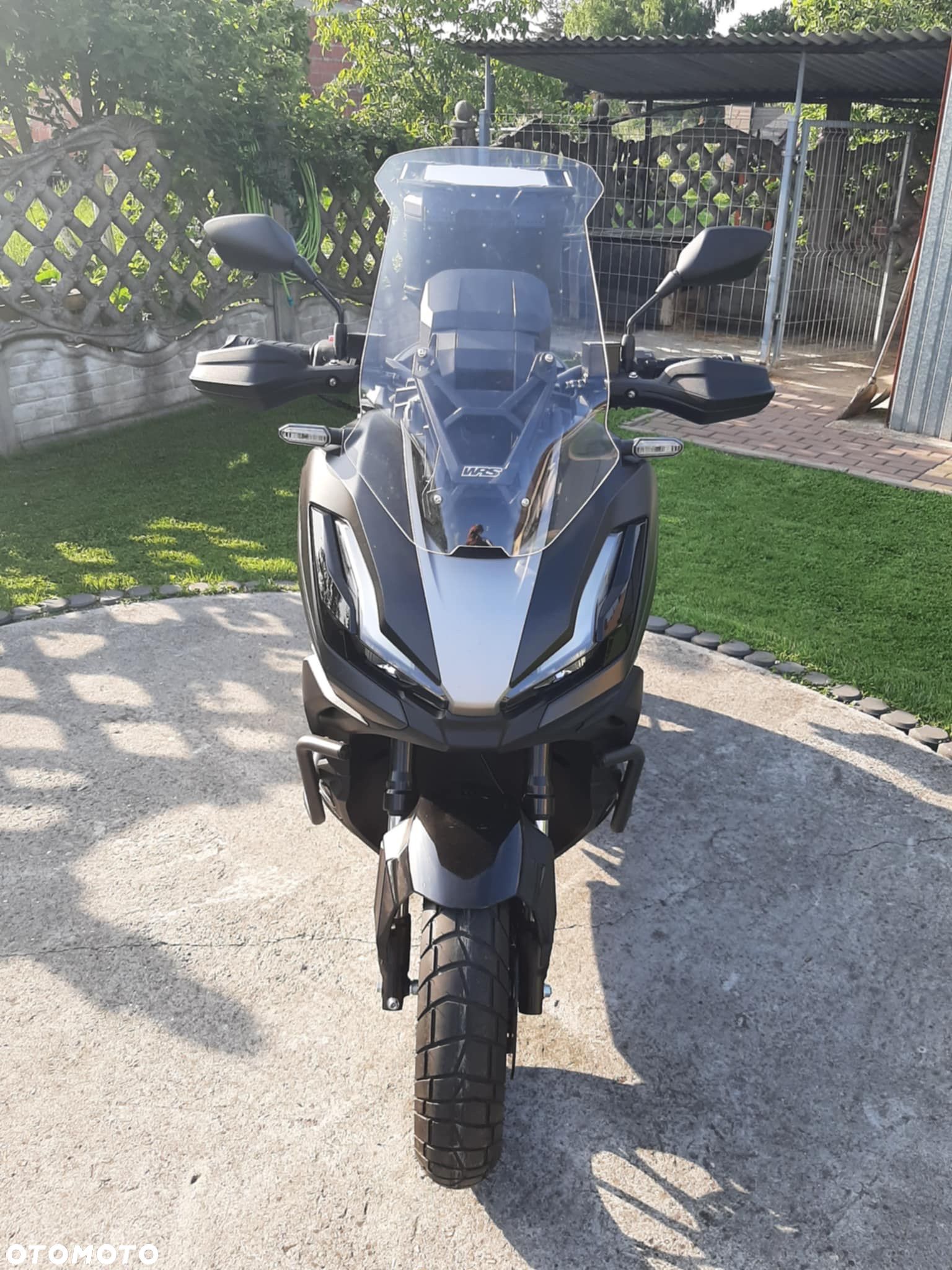 Honda ADV350 - 1