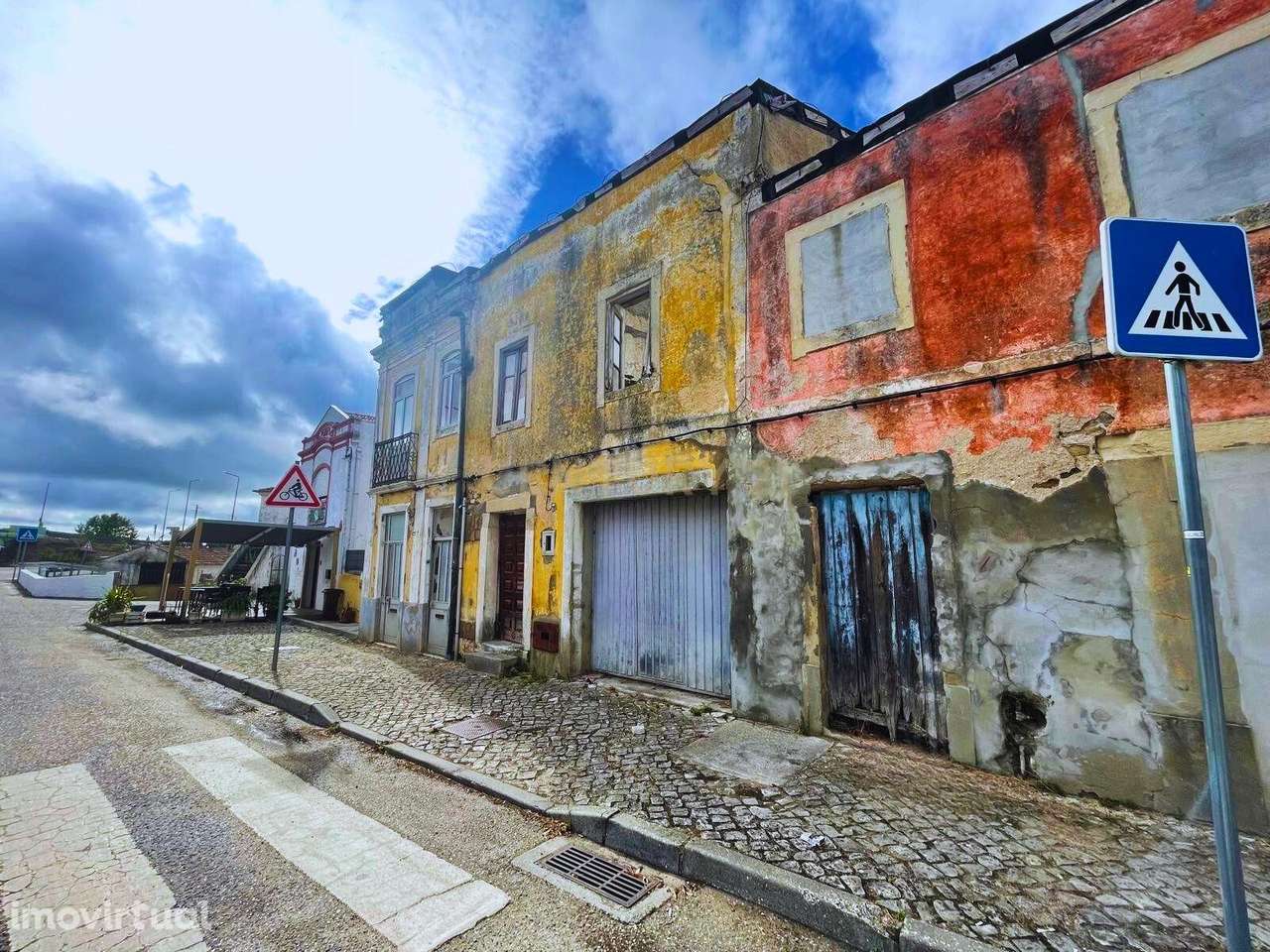 Moradias para reconstrução total no Casal Novo do Rio | Montemor-o-Vel - Grande imagem: 2/12