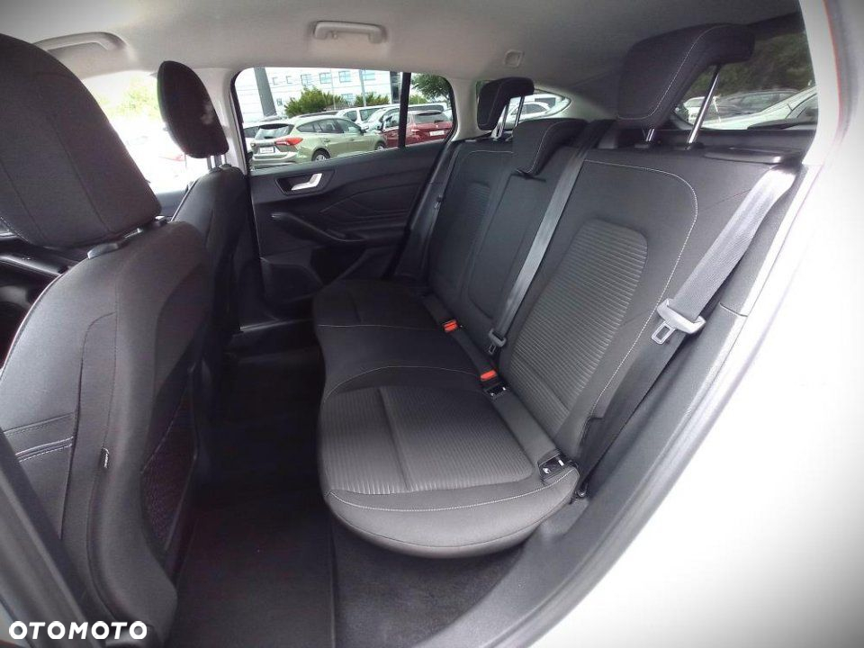 Ford Focus - 12