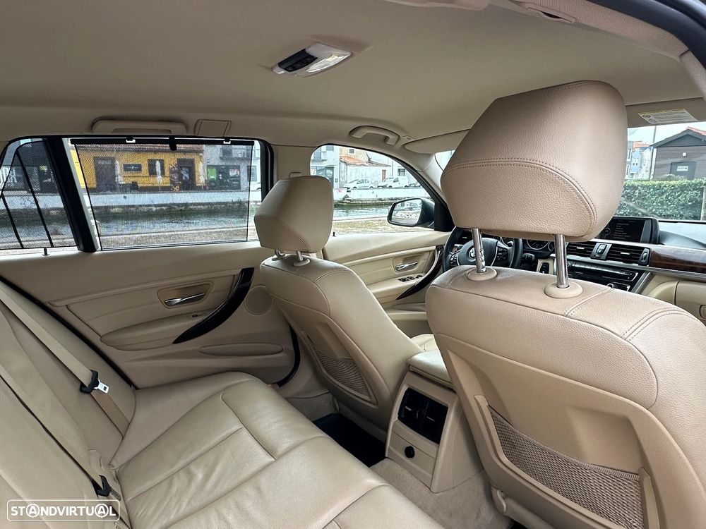 BMW 320 d Touring Auto Line Luxury - 28