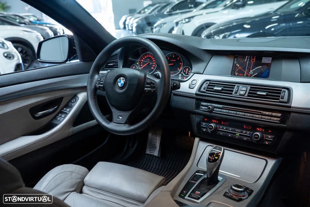 BMW 530 d Pack M Auto - 11