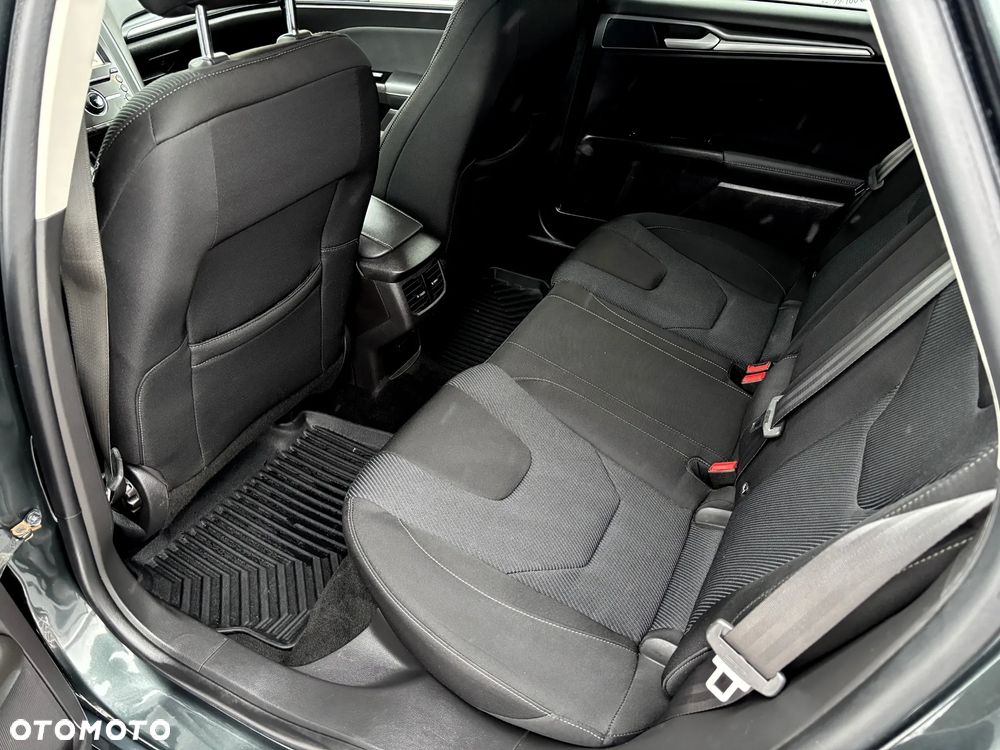 Ford Mondeo 2.0 TDCi Titanium - 16