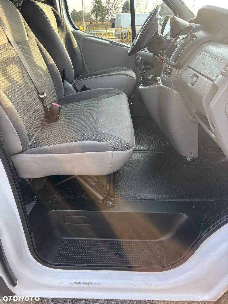 Opel Vivaro L2H1 2.9t Essentia - 22