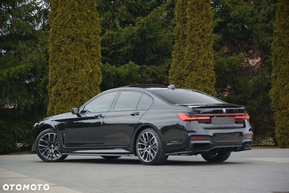 BMW Seria 7 - 12