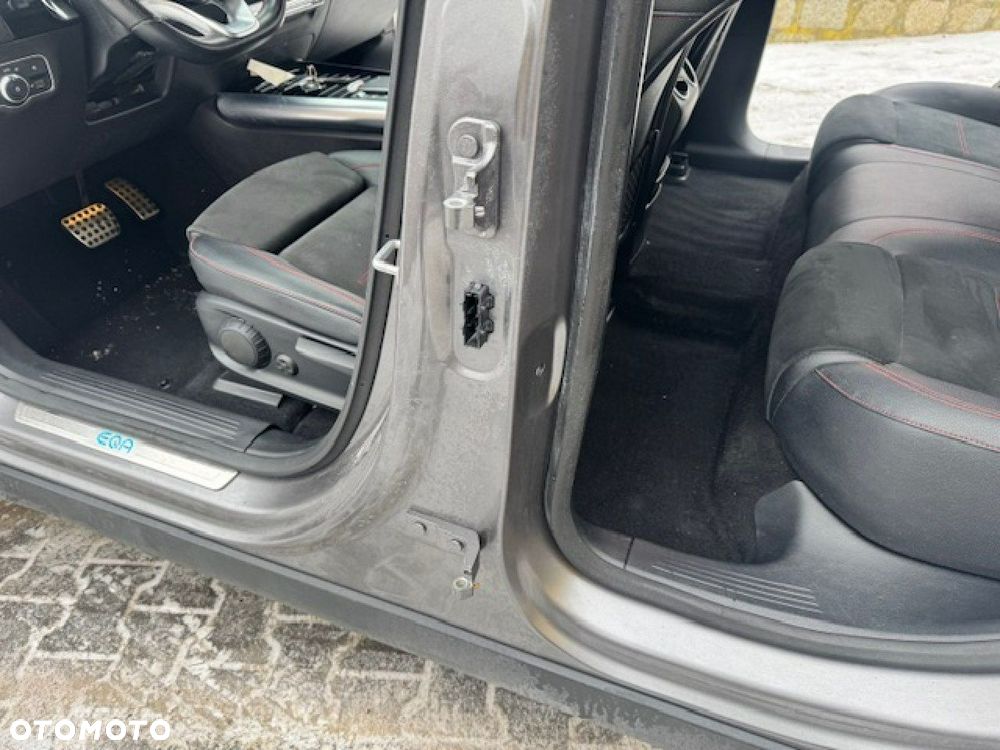 Mercedes-Benz EQA 250 AMG Line - 12