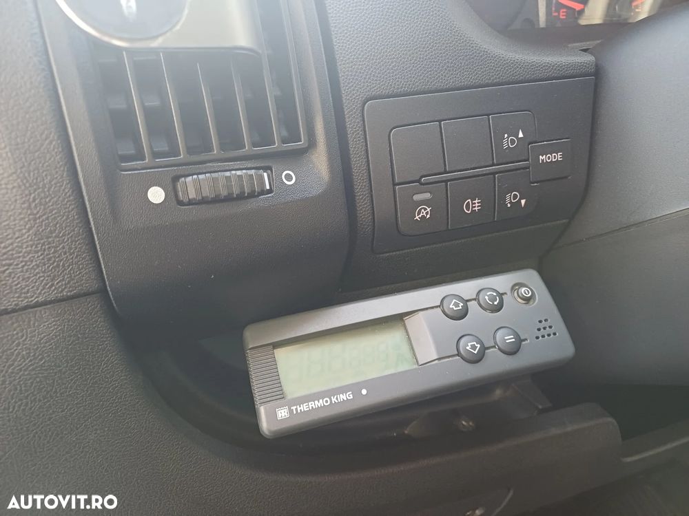 Citroën Jumper 35+ 2.2 BlueHDi 165 S&S L4 Bena CD - 6