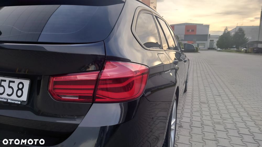 BMW Seria 3 330d Sport Line - 30
