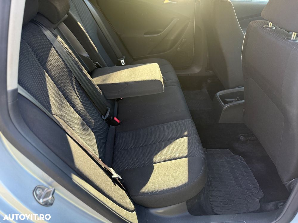 Volkswagen Passat Variant 1.6 TDI BlueMotion Technology Trendline - 7