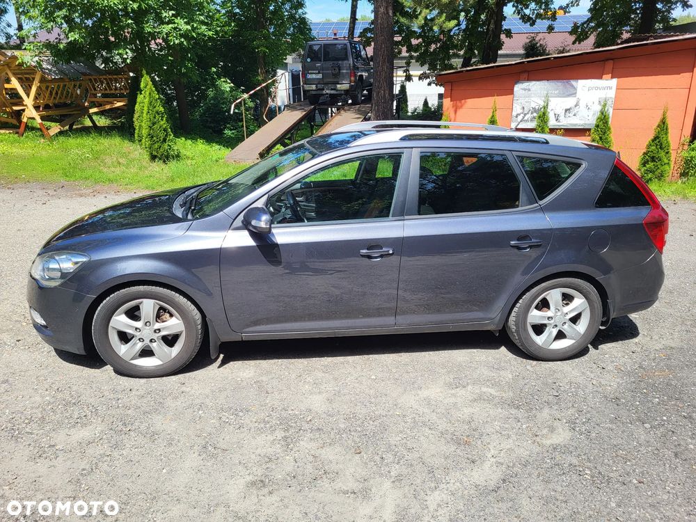 Kia Ceed 1.6 Crdi Comfort + - 1