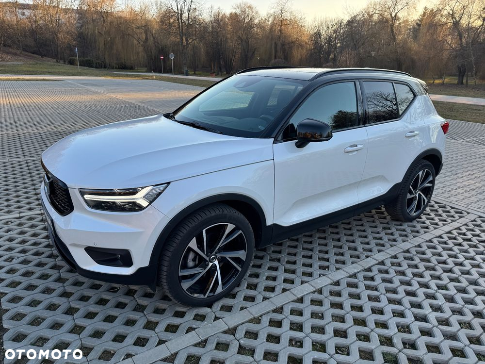 Volvo XC 40 T5 AWD R-Design - 3