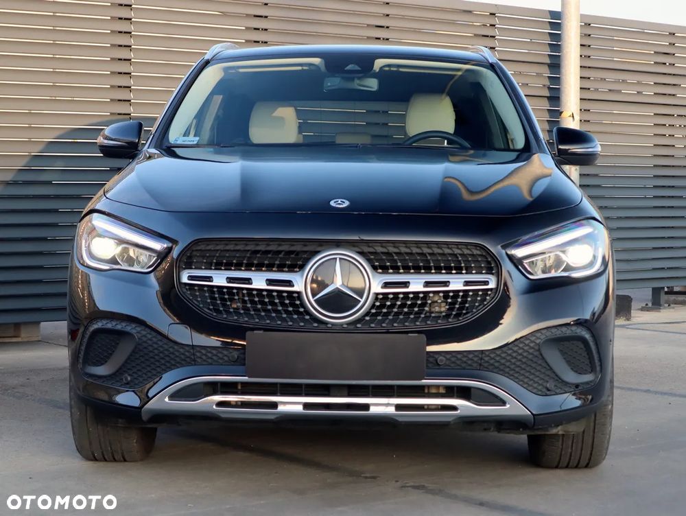 Mercedes-Benz GLA 200 d 4-Matic Progressive 8G-DCT - 11