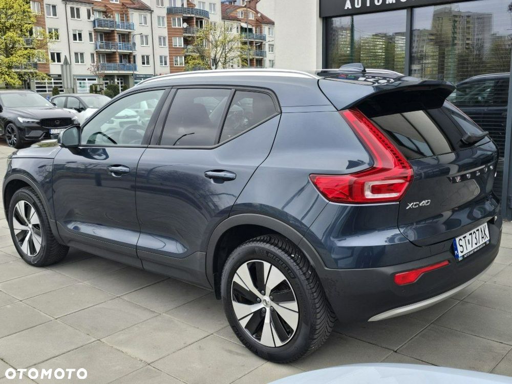 Volvo XC 40 T3 Geartronic Momentum Pro - 2