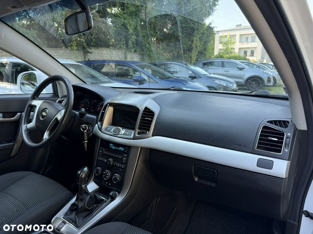 Chevrolet Captiva - 23