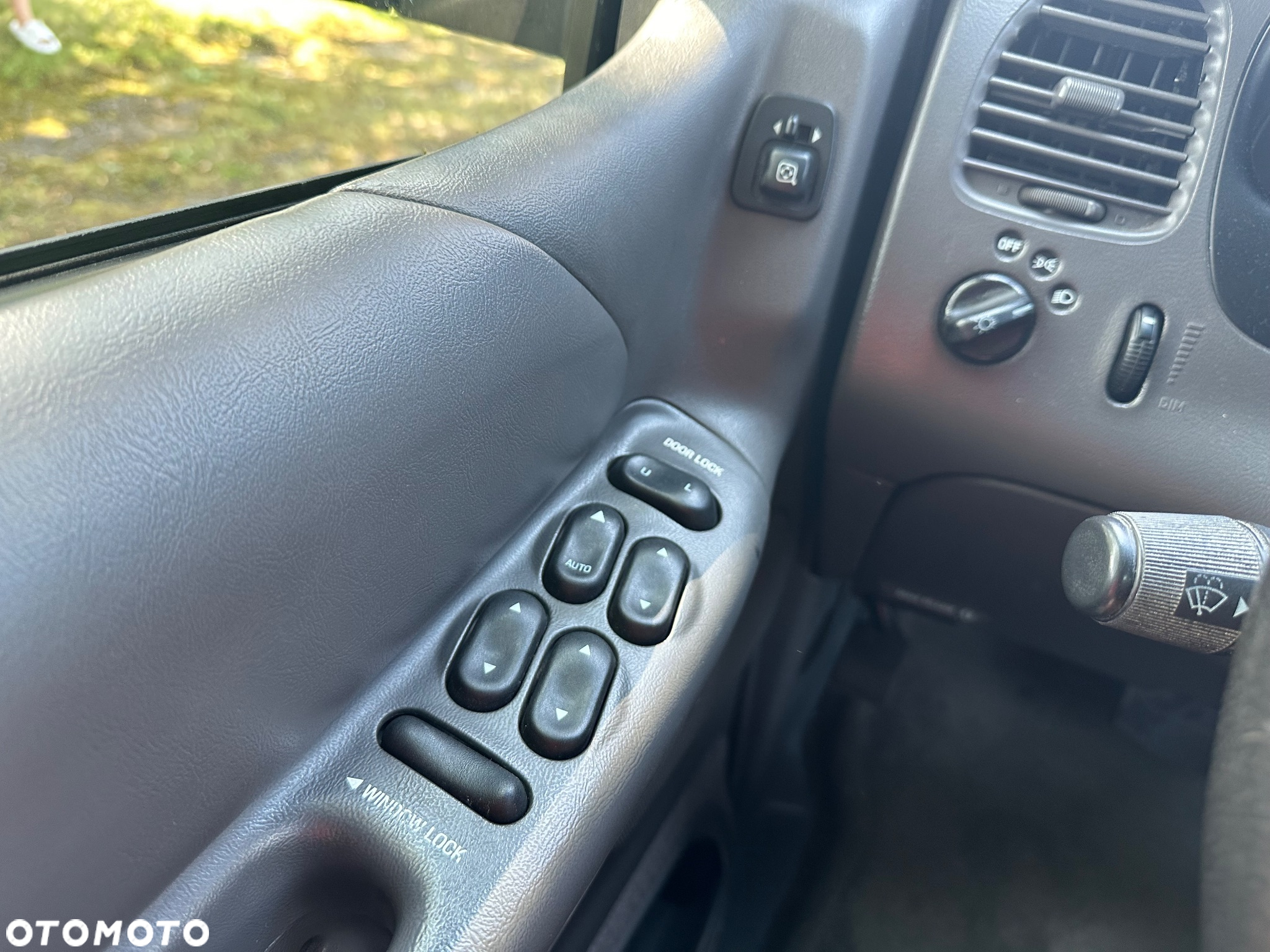 Ford Explorer 4.0 - 13