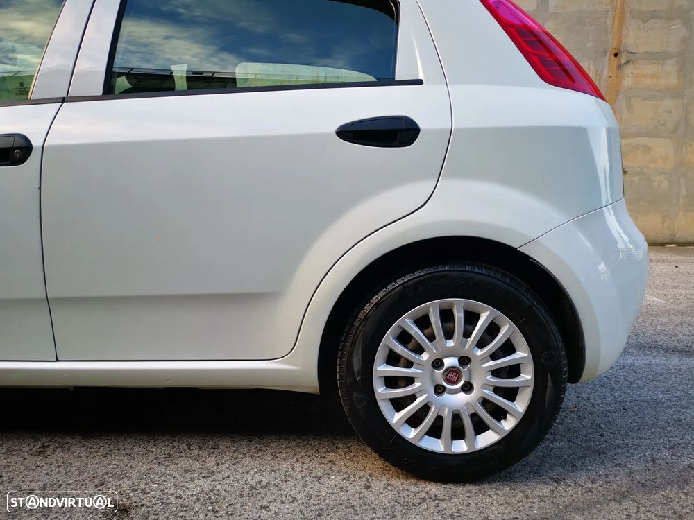 Fiat Punto 1.3 M-Jet Easy S&S - 37