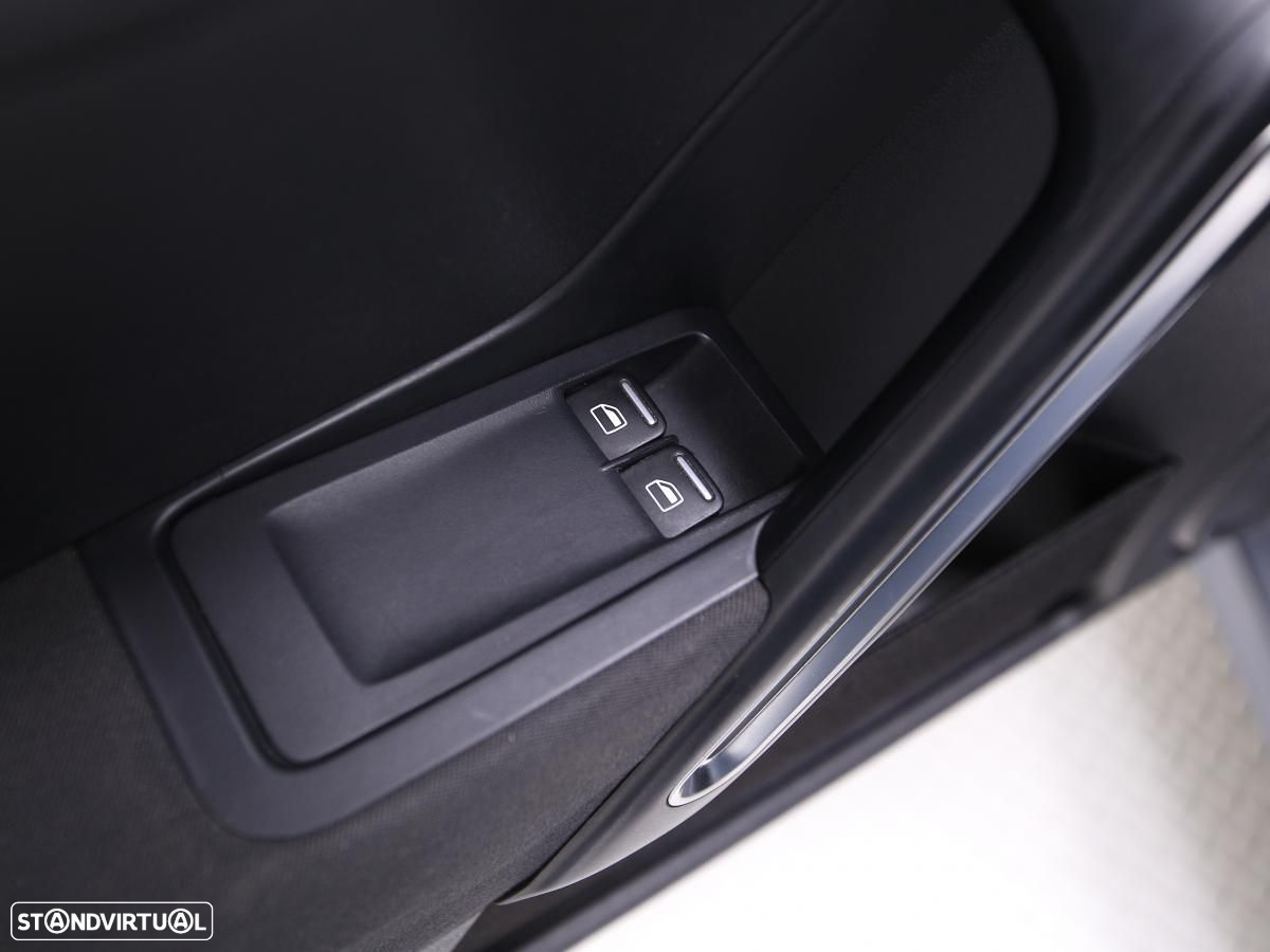 VW New Beetle - 13