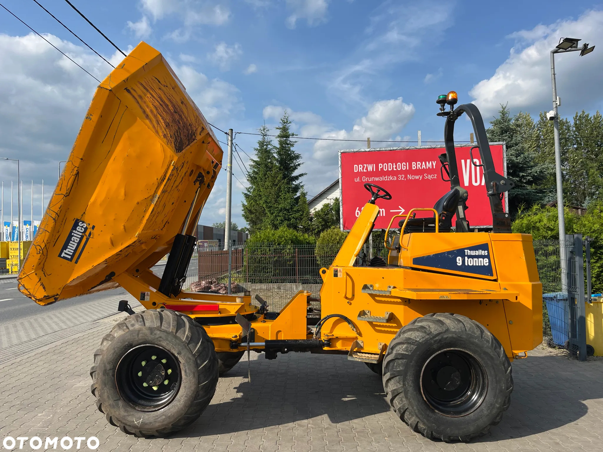 Thwaites Mach 2098 9 Tonne - 8